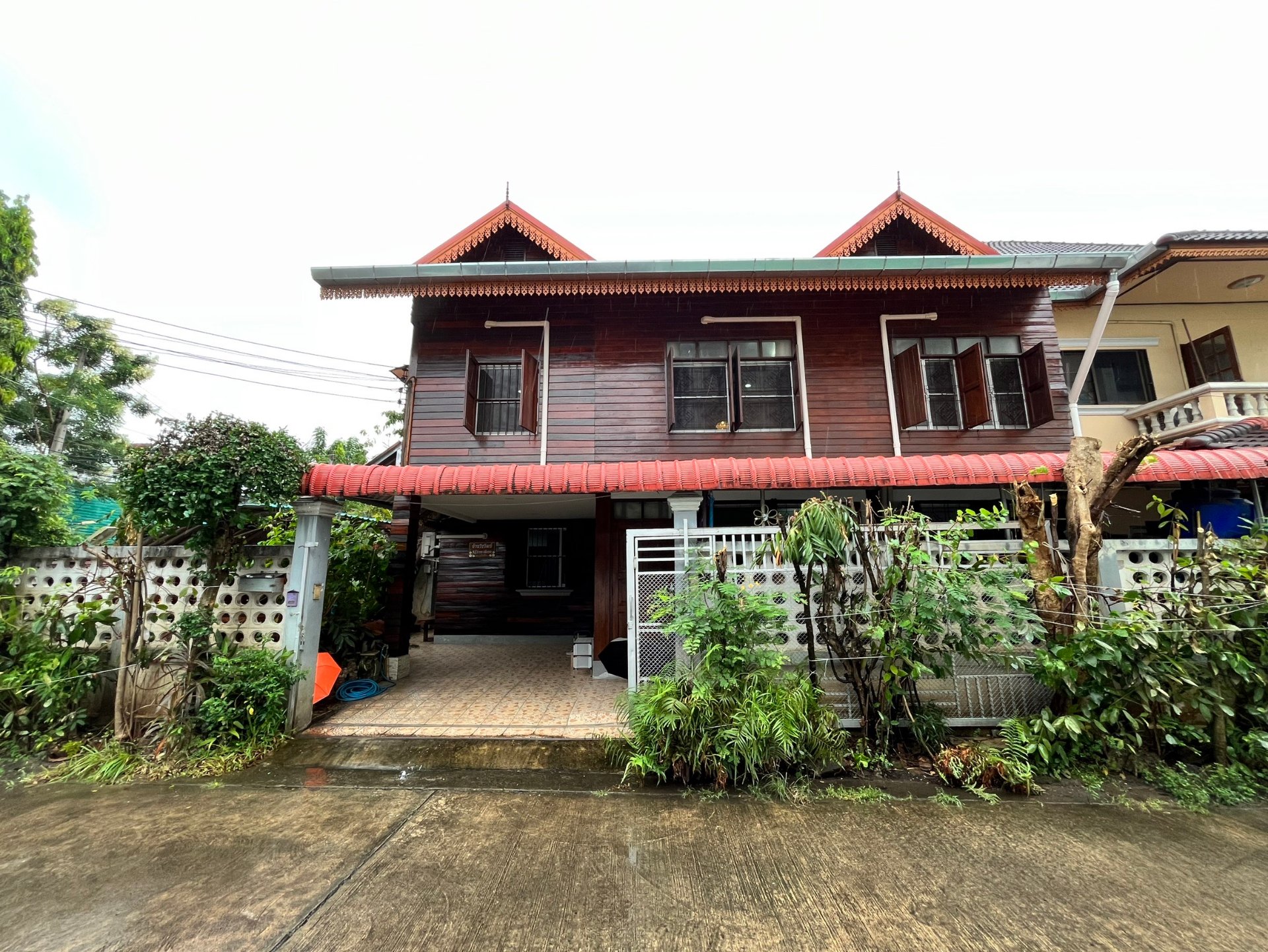 บ้าน 3 ห้องนอน ให้เช่า ช้างเผือก ใกล้แยกข่วงสิงห์ เชียงใหม่