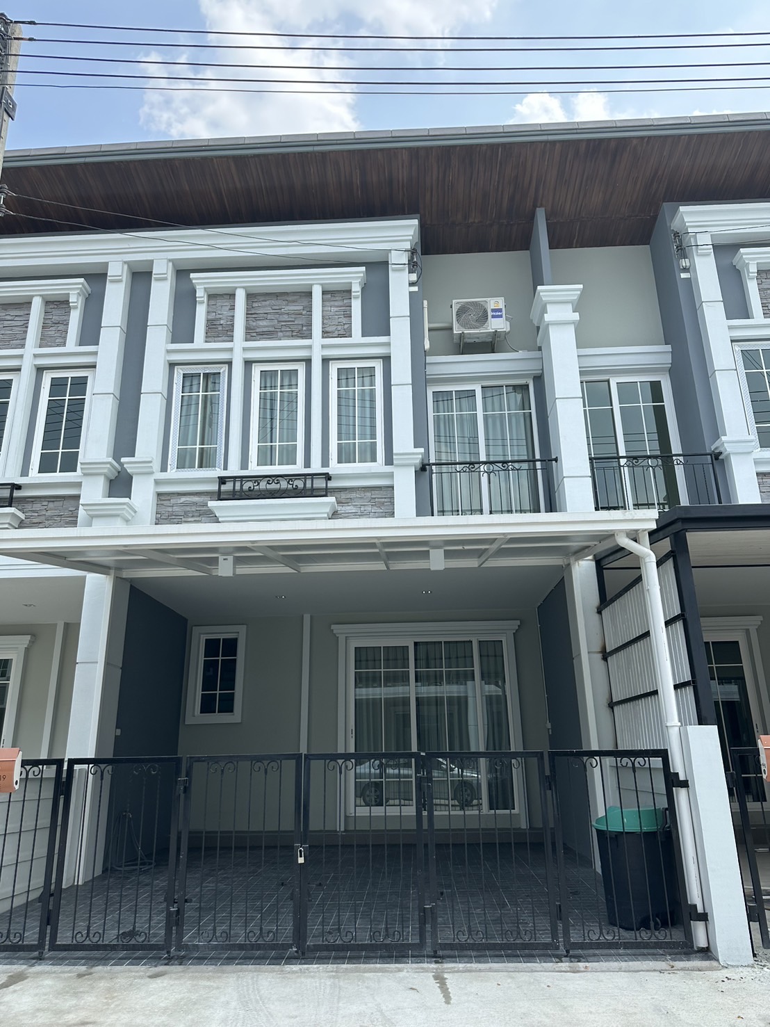 Golden Town รวมโชค | 19 ตร.ว. | 24,000/เดือน