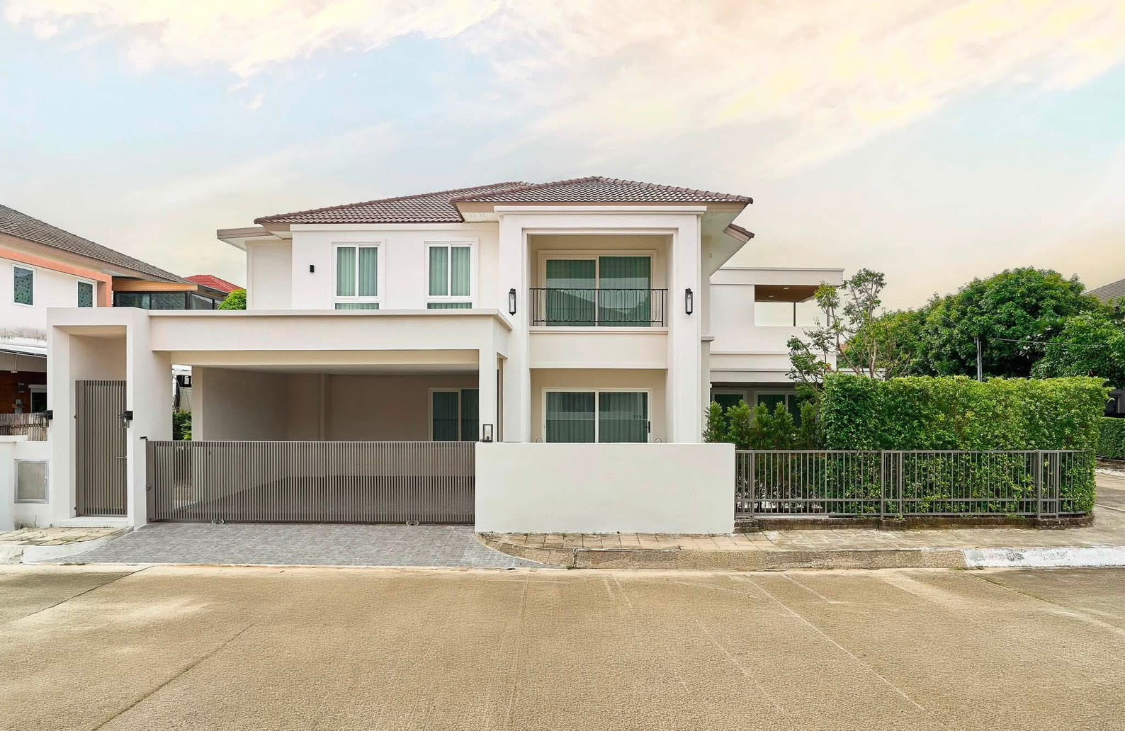 บ้านเดี่ยว 2 ชั้น หมู่บ้านวรารมย์เจริญเมือง เชียงใหม่